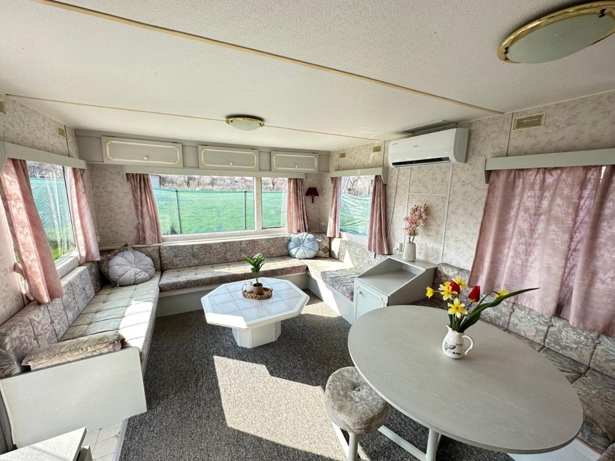 Caravans 10 Min To Tsonevo Lake & 35 Min To Black Sea Ruang foto