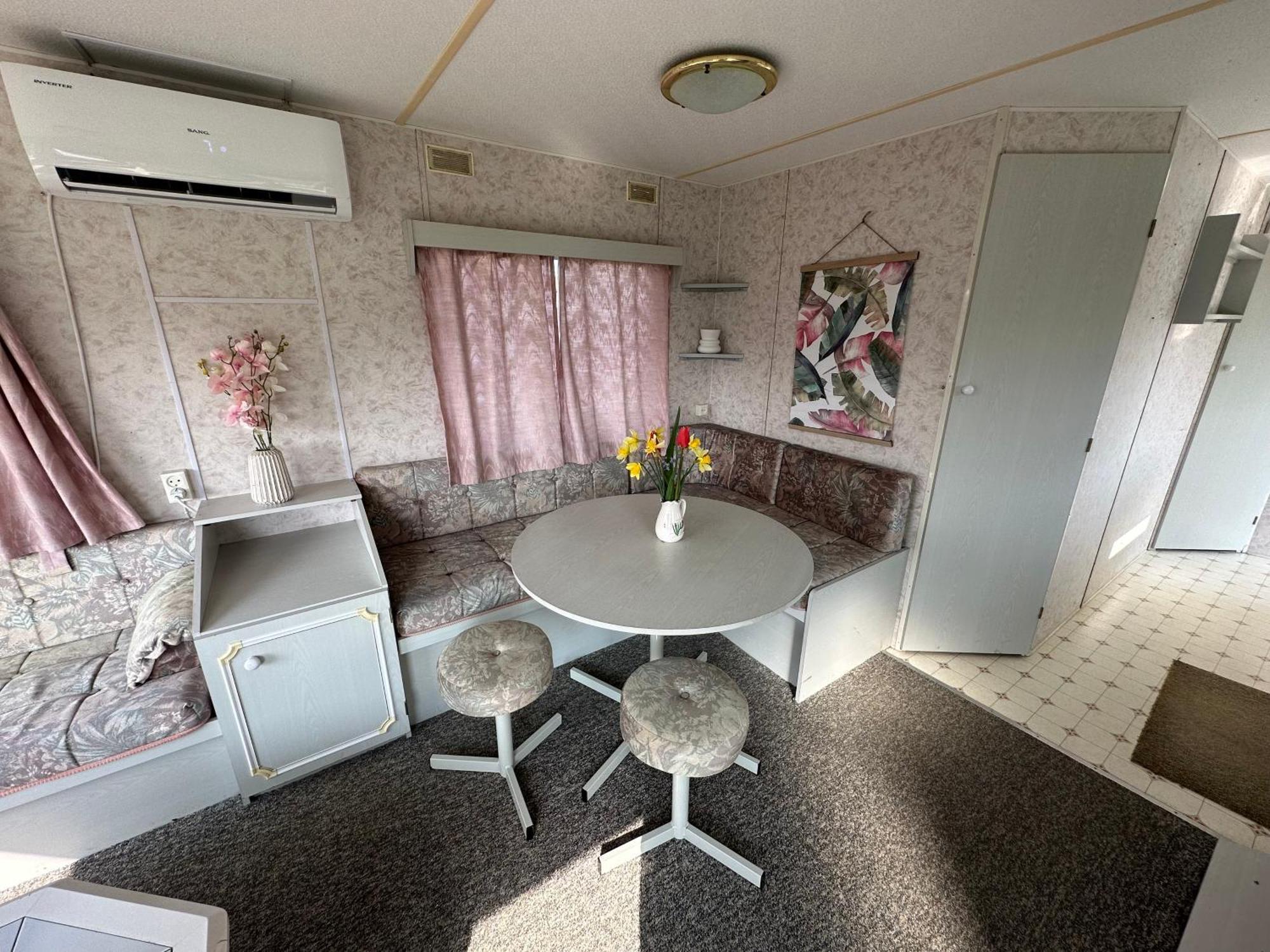 Caravans 10 Min To Tsonevo Lake & 35 Min To Black Sea Ruang foto